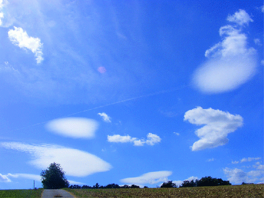 2009-08-jbwr-Linsenwolken u00fcber Odenwald