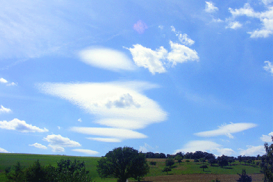 2009-08-jbws-Linsenwolken u00fcber Odenwald