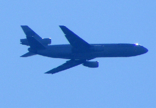 2009-09-cbd-MD11-Überflieger