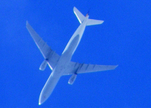 2009-10-adom-Überflieger