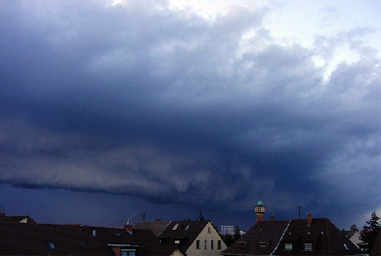 2010-04-bab-Unwetterfront von Westen u00fcber Mannheim