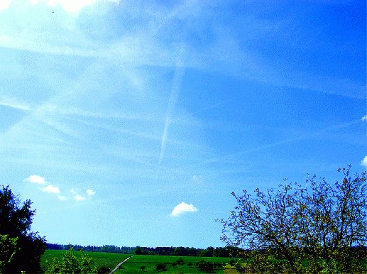 2010-05-fg-Chemtraileffekt u00fcber Odenwald