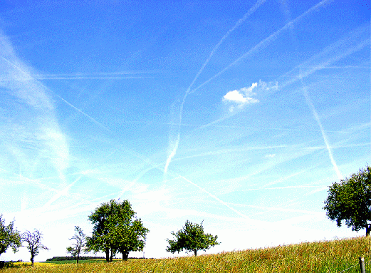 2010-05-fga-Chemtraileffekt u00fcber Odenwald