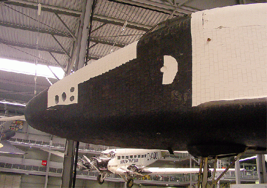 2010-05-kiae-Buran mit JU-52 im Hintergrund - TMS