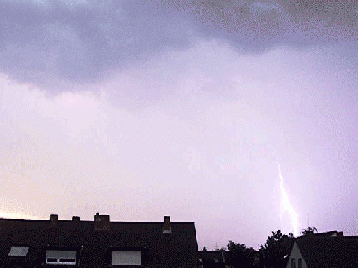 2010-07-eb-Gewitter u00fcber Mannheim