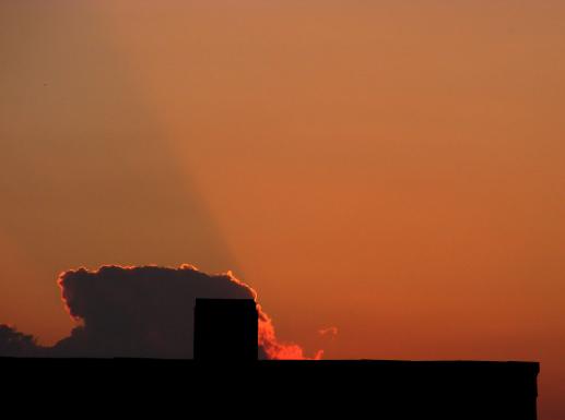 2010-07-jb-Sonnenuntergang-Wolkenschatten-Effekt