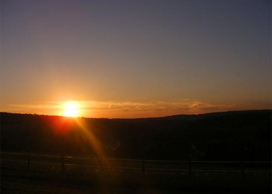 2010-08-dbg-Sonnenuntergang - Odenwald