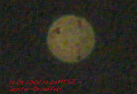 2010-08-fac-Jupiter-Orb-Effekt durch Zoom-Unschu00e4rfe