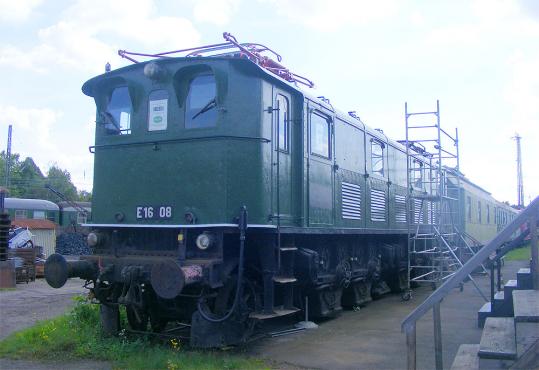 2010-09-ccka-E-1608-Elektro-Lokomotive