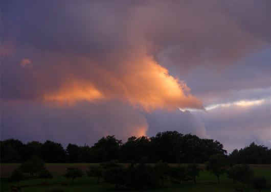 2010-09-ebah-Sonnenuntergangs-Wolken - Odenwald