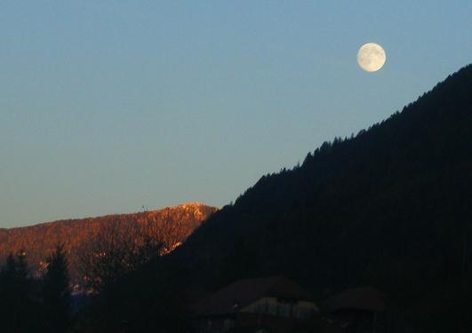 2010-10-0837-Mond u00fcber Gitschtal - Austria