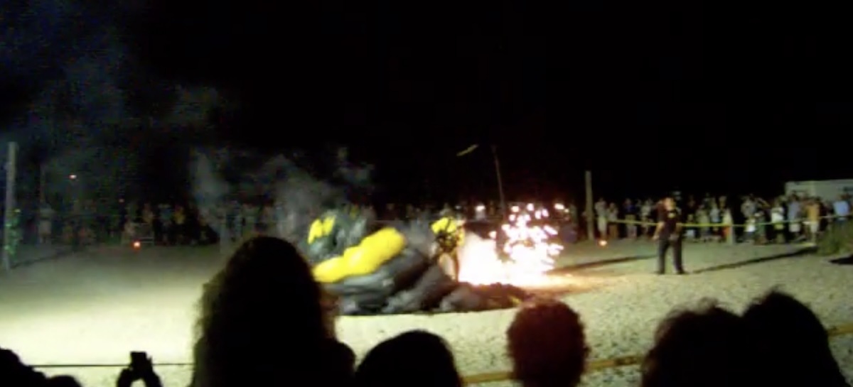 2010-golden-knights-parachute-demo-team-af