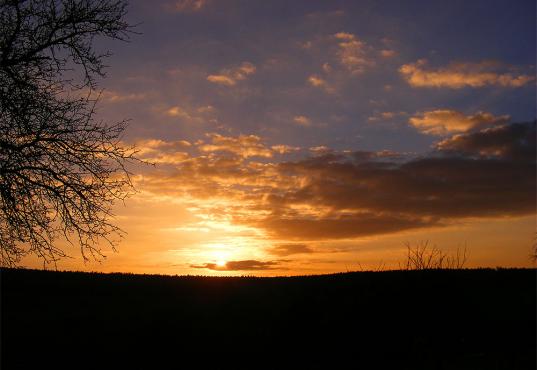 2011-03-ata-Sonnenuntergang