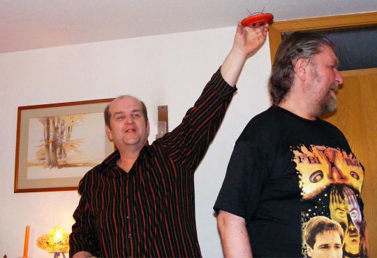 2011-03-dak-35 Jahre-Fete - Roland und Werner "mit Untertasse"