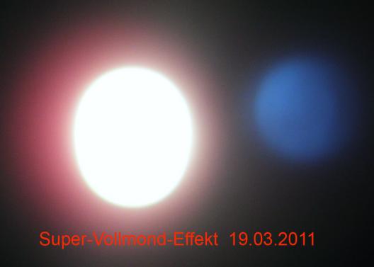 2011-03-dba-Reflexionseffekt bei Vollmond-Aufnahme