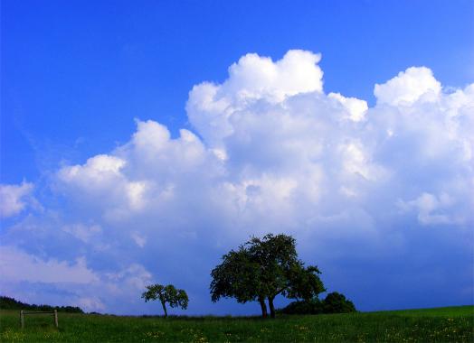 2011-04-go-Gewitterwolke - Odenwald