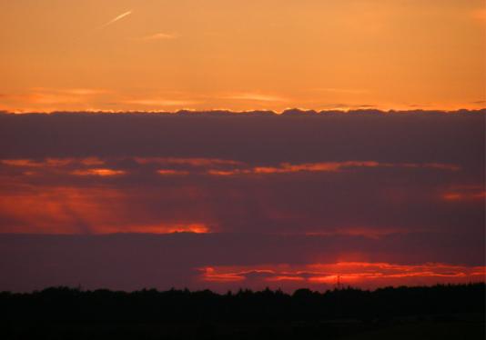 2011-05-cvb-Sonnenuntergang - Odenwald