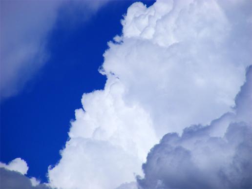 2011-05-dmgb-Wolken u00fcber Odenwald