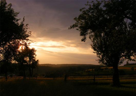 2011-06-bfe-Sonnenuntergang - Odenwald