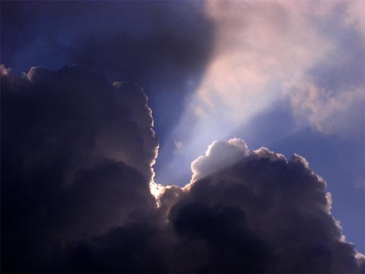 2011-06-c-Wolken+Sonnenspiel