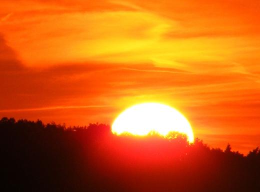 2011-08-bmze-Sonnenuntergang - Odenwald