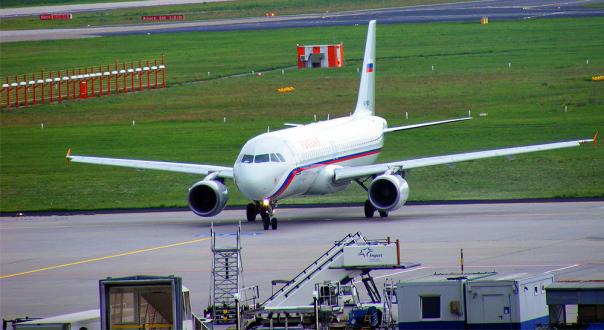 2011-08-bsq-Rossiya - Frankfurter Flughafen