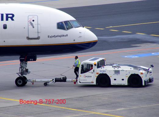 2011-08-btbb-ICELANDAIR - Frankfurter Flughafen