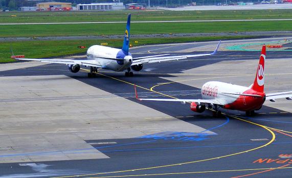 2011-08-btya-airberlin - Flughafen Frankfurt