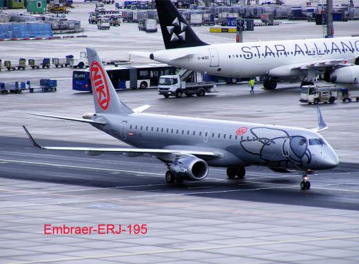 2011-08-busd-NIKI - Flughafen Frankfurt