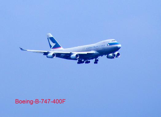 2011-08-bvb-CATHAY PACIFIC CARGO im Anflug - Flughafen Frankfurt