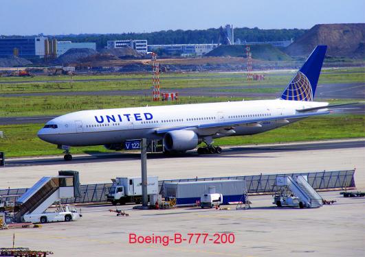 2011-08-cen-UNITED - Frankfurter Flughafen