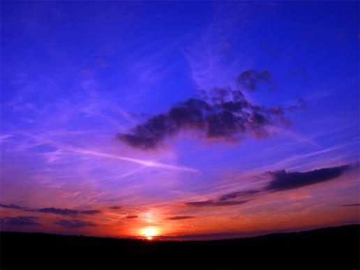 2011-08-cnhi-Sonnenuntergang - Odenwald