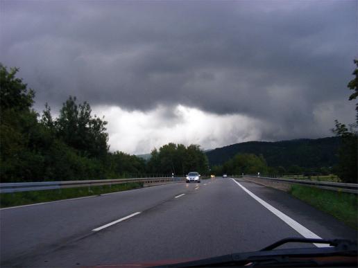 2011-09-c-Wetterfront bei Weinheim