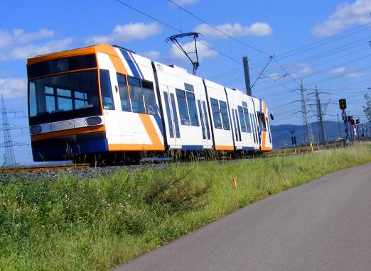 2011-09-cs-Strau00dfenbahn-rnv Richtung Heddesheim