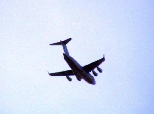 2011-09-faia-USAF-Überflieger