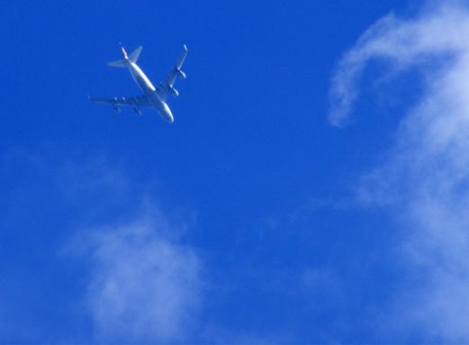 2011-10-ana-Überflieger