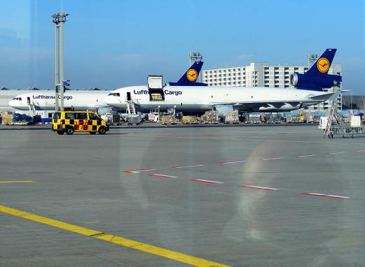 2011-11-agjmb-MD-11-Flughafen Frankfurt-Sightseeing-Tour