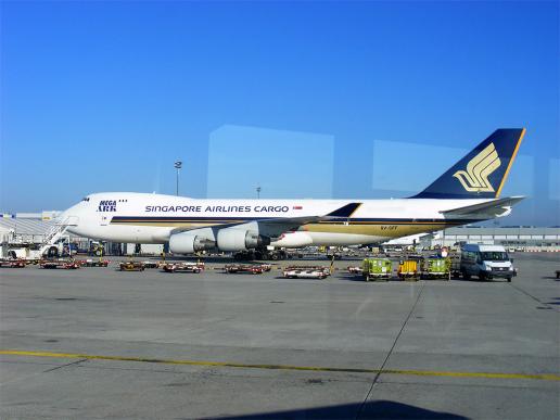 2011-11-agmd-Boeing-B-747-F-Flughafen Frankfurt-Sightseeing-Tour