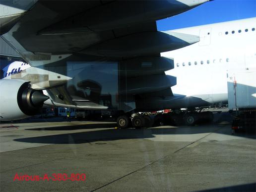 2011-11-agong-Flughafen Frankfurt-Sightseeing-Tour