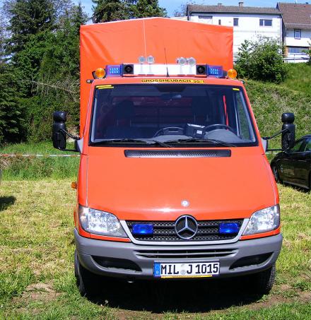 2012-05-edahb-Feuerwehr - Mercedes