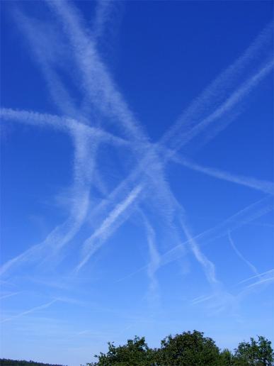 2012-05-gdb-Chemtraileffekt u00fcber Odenwald