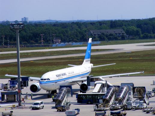 2012-05-ggba-Kuwait Airways