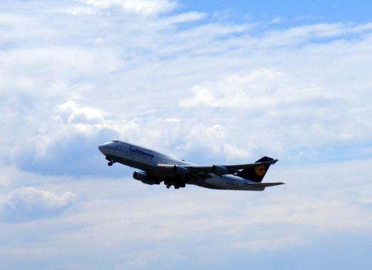 2012-05-ggh-Lufthansa - Boeing-B-747