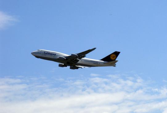 2012-05-gghd-Lufthansa - Boeing-B-747