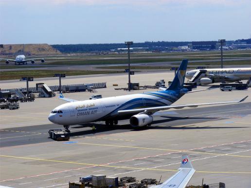 2012-05-ggkb-OMANAIR - Airbus-A-330