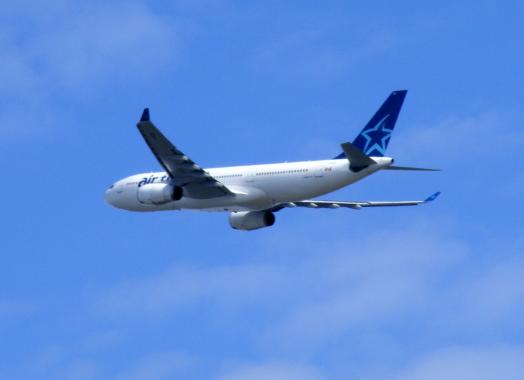 2012-05-ghkd-air-transat - Airbus-A-330