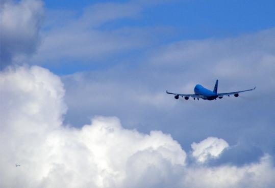 2012-05-ghqb-KOREAN AIR CARGO - Boeing-B-747