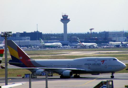 2012-05-ghr-ASIAN AIRLINES - Boeing-B-747