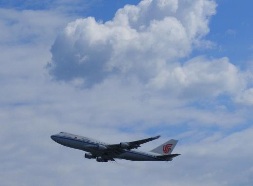 2012-05-ght-AIR CHINA - Boeing-B-747