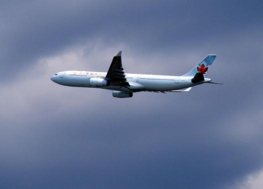 2012-05-ghza-AIR CANADA